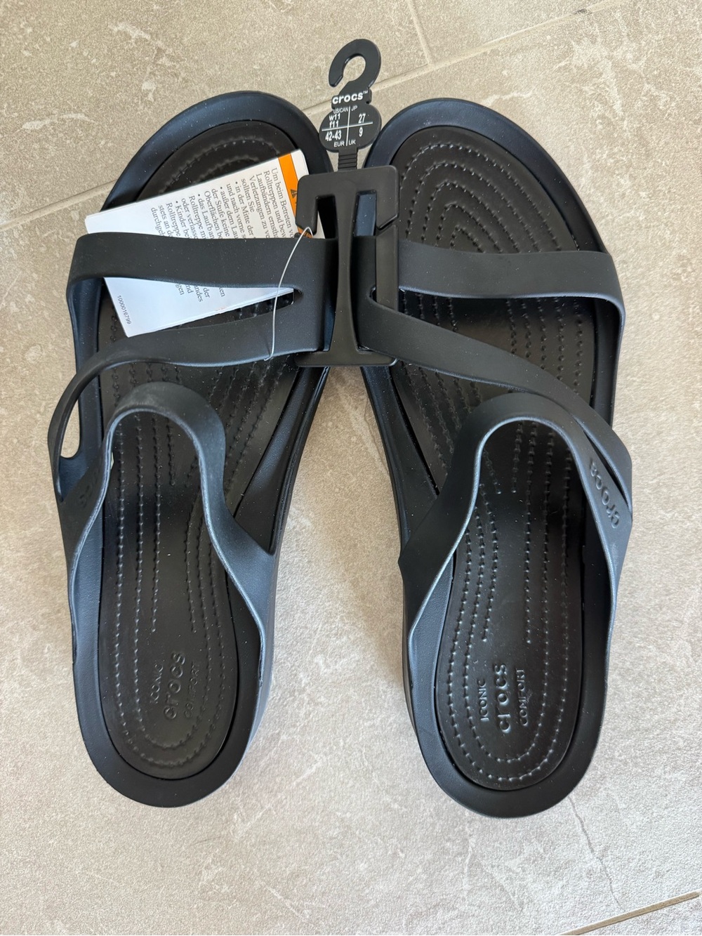 CROCS Women’s Black Casual Strappy Swiftwater Sandals Size 11